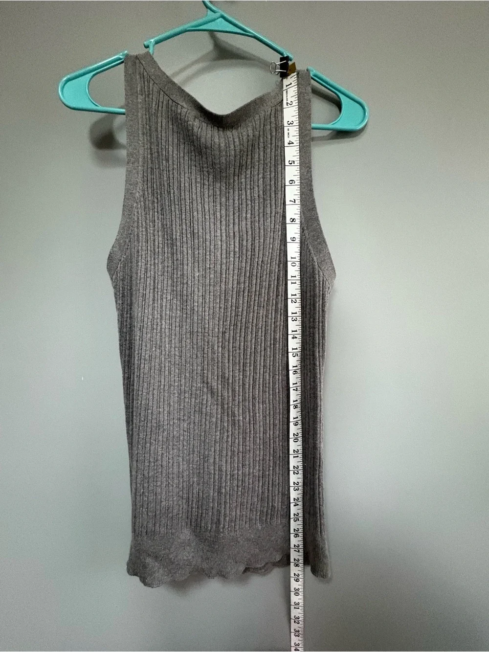 New York & Company Women's‎ Preppy Gray Ribbed Knit Button Drapey Vest Size L